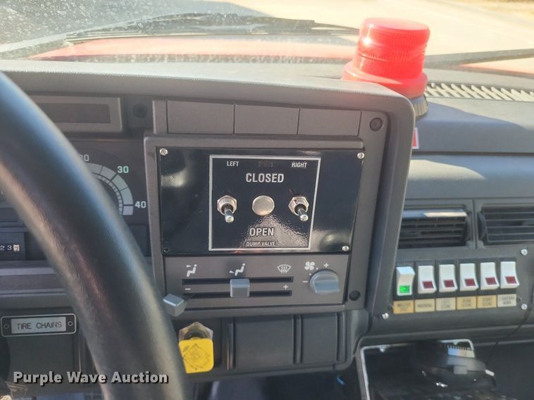 image for item MI9935 1999 Chevrolet C8500 tanker fire truck