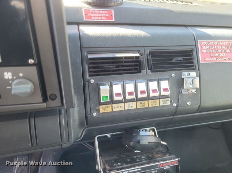 image for item MI9935 1999 Chevrolet C8500 tanker fire truck