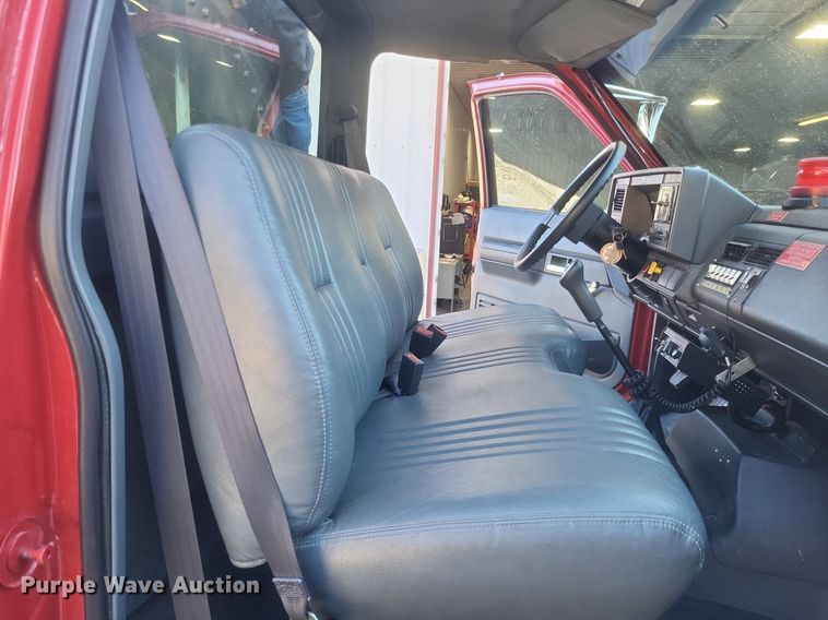 image for item MI9935 1999 Chevrolet C8500 tanker fire truck