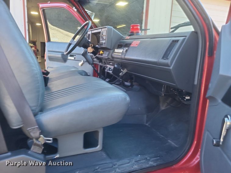 image for item MI9935 1999 Chevrolet C8500 tanker fire truck