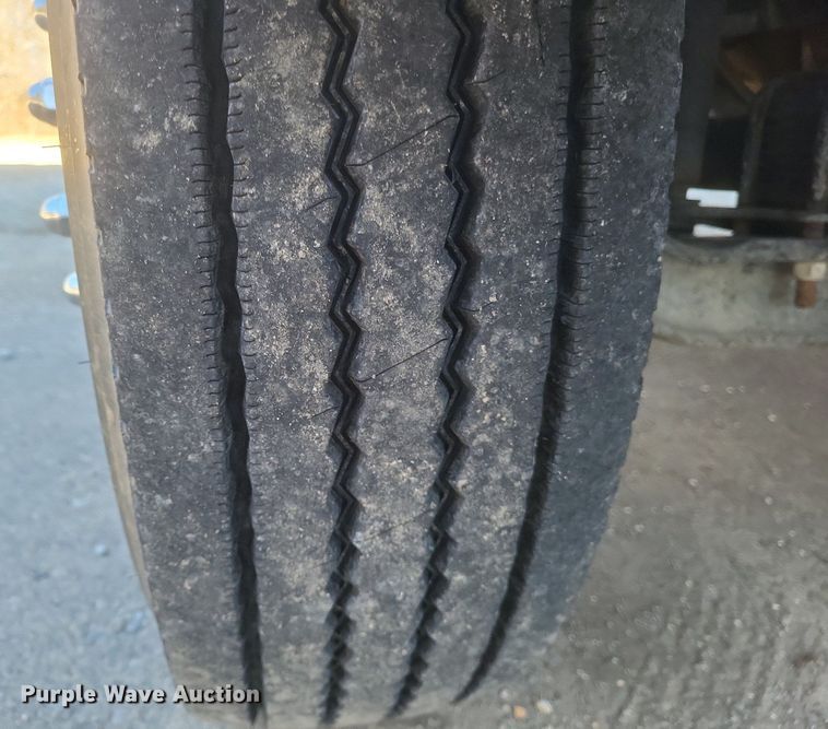 image for item MI9935 1999 Chevrolet C8500 tanker fire truck