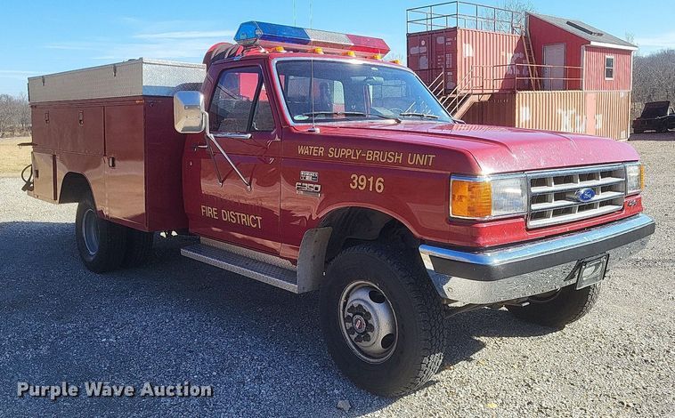 image for item MI9936 1988 Ford F350 XL brush fire truck