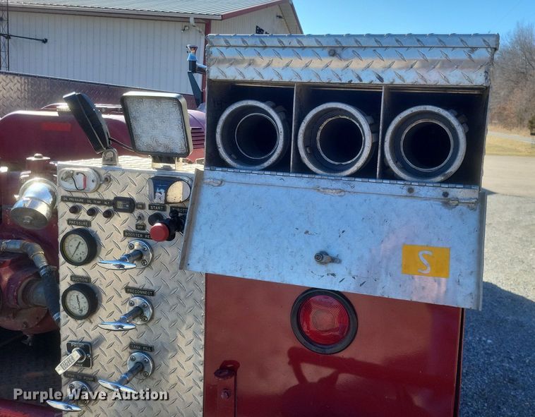 image for item MI9936 1988 Ford F350 XL brush fire truck