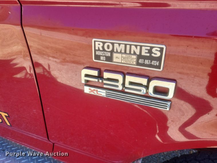 image for item MI9936 1988 Ford F350 XL brush fire truck