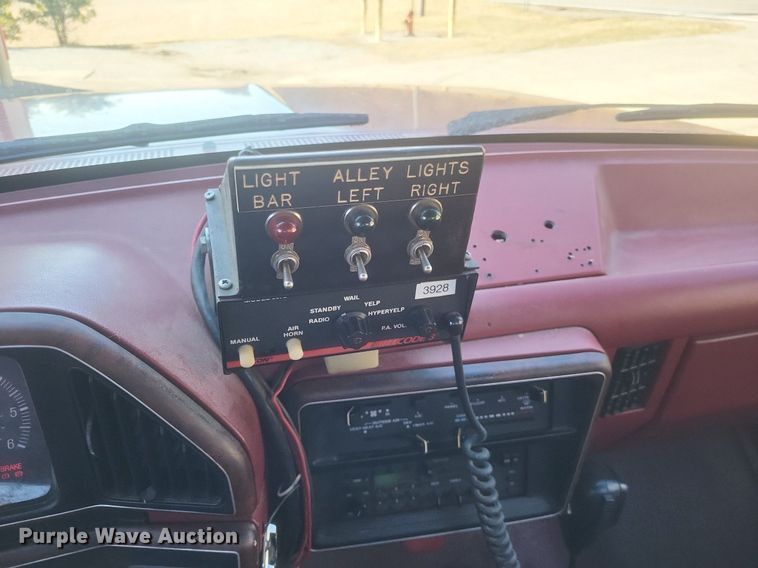 image for item MI9936 1988 Ford F350 XL brush fire truck