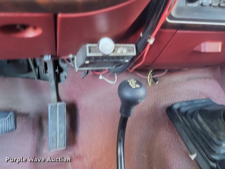 image for item MI9936 1988 Ford F350 XL brush fire truck