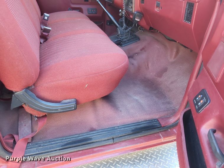 image for item MI9936 1988 Ford F350 XL brush fire truck