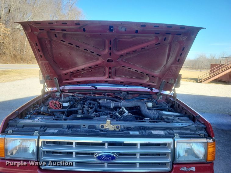 image for item MI9936 1988 Ford F350 XL brush fire truck