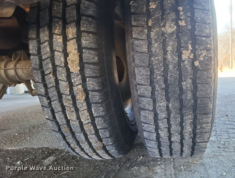 image for item MI9936 1988 Ford F350 XL brush fire truck