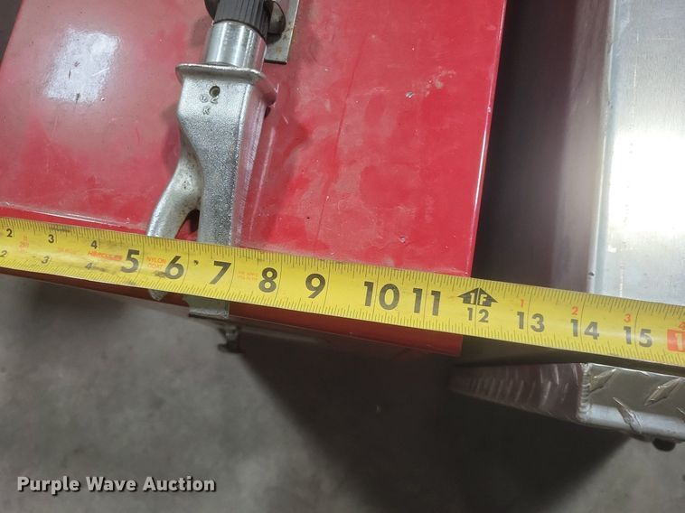 image for item MI9940 Fire fighting equipment