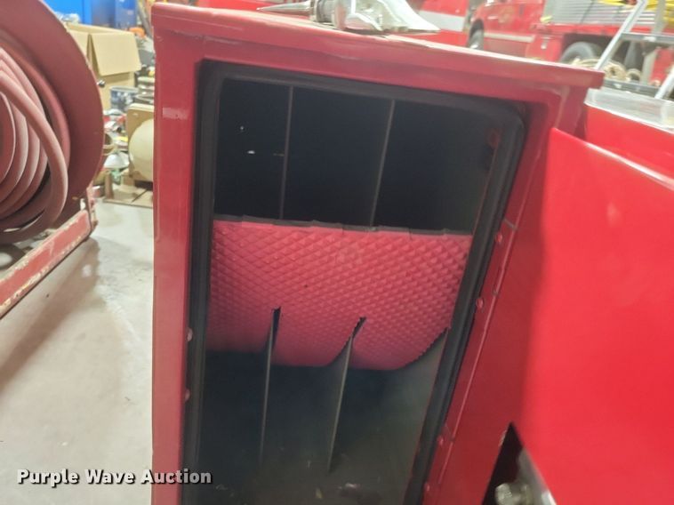 image for item MI9940 Fire fighting equipment