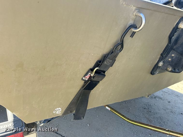 image for item MO9075 2008 Alumacraft 1860A boat