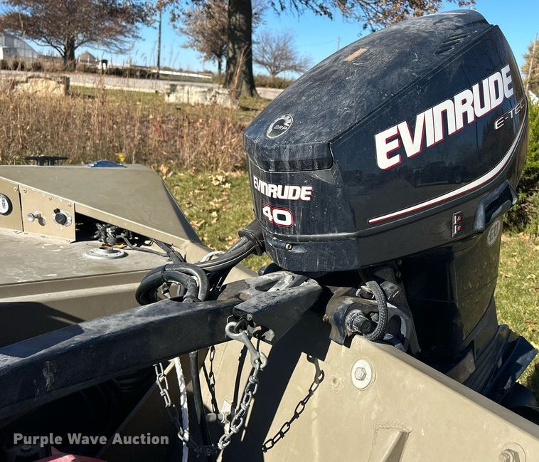 image for item MO9075 2008 Alumacraft 1860A boat