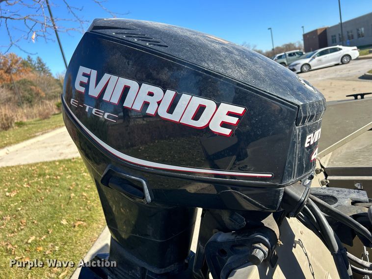 image for item MO9075 2008 Alumacraft 1860A boat