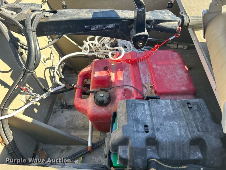 image for item MO9075 2008 Alumacraft 1860A boat