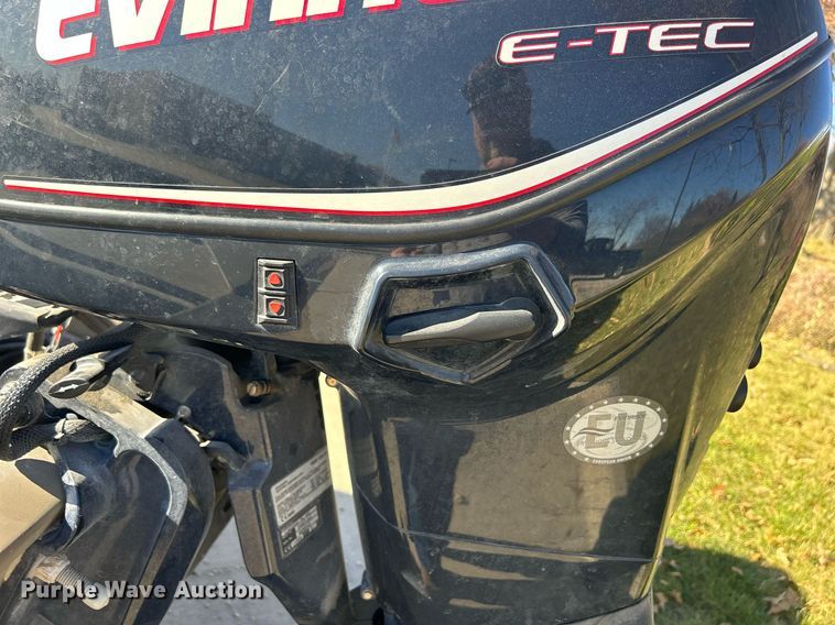 image for item MO9075 2008 Alumacraft 1860A boat