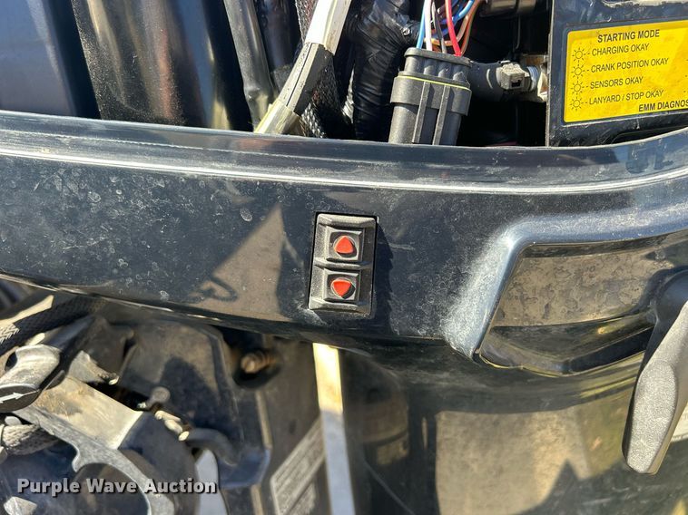 image for item MO9075 2008 Alumacraft 1860A boat