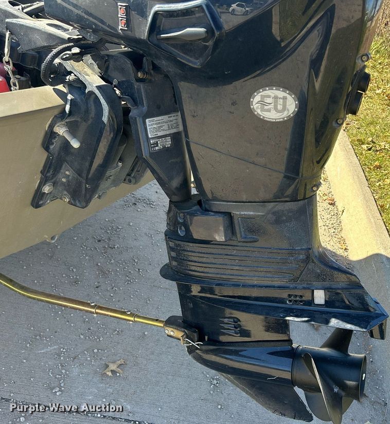 image for item MO9075 2008 Alumacraft 1860A boat