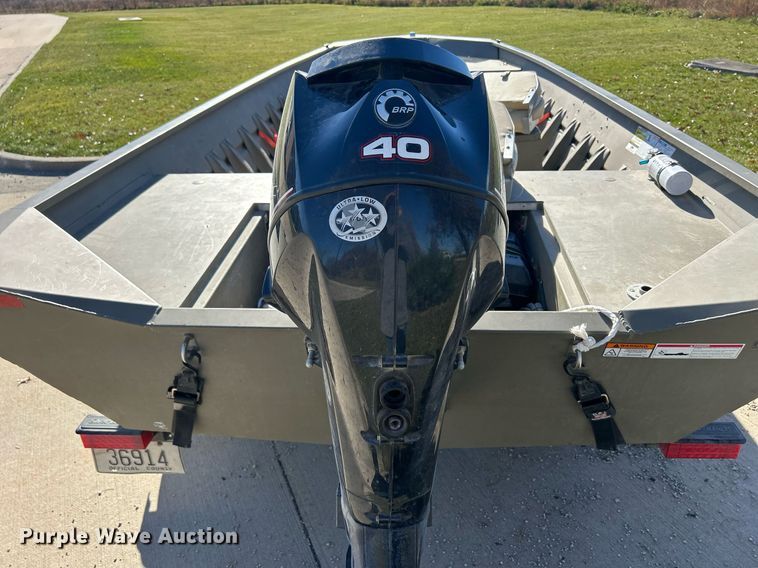 image for item MO9075 2008 Alumacraft 1860A boat