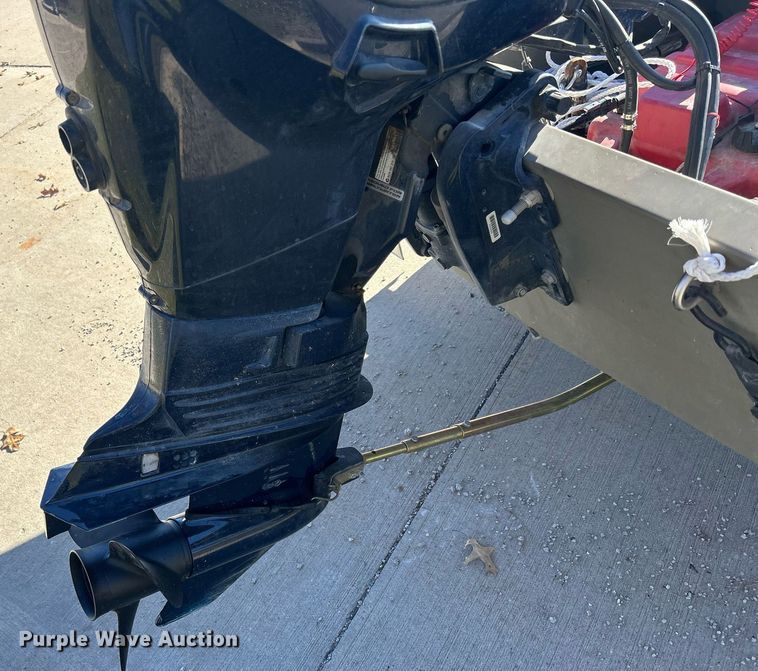 image for item MO9075 2008 Alumacraft 1860A boat