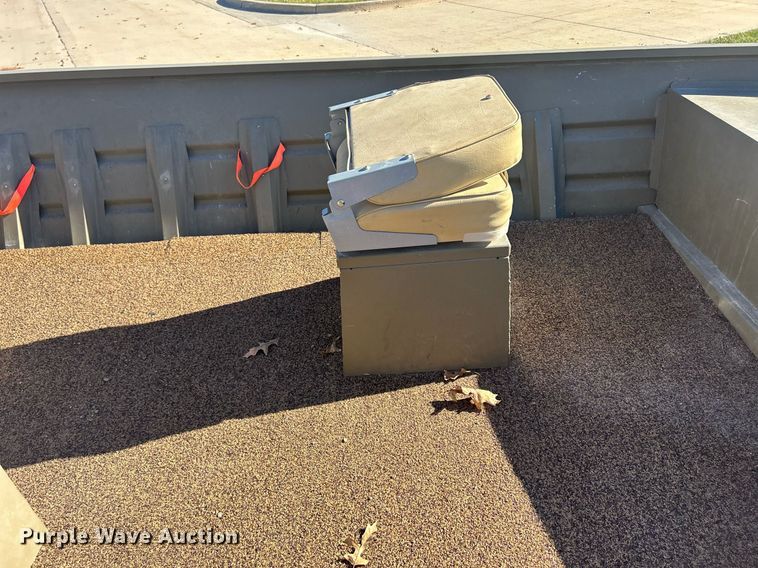 image for item MO9075 2008 Alumacraft 1860A boat