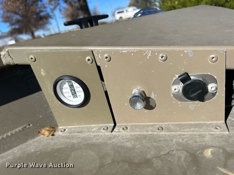 image for item MO9075 2008 Alumacraft 1860A boat