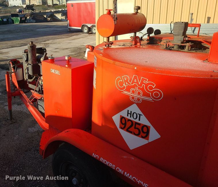 image for item MQ9614 Crafco EZ Pour melter applicator