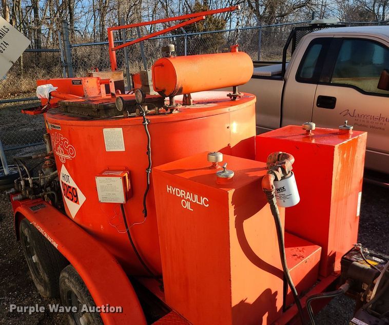 image for item MQ9614 Crafco EZ Pour melter applicator