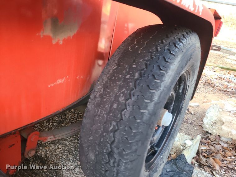 image for item MQ9614 Crafco EZ Pour melter applicator