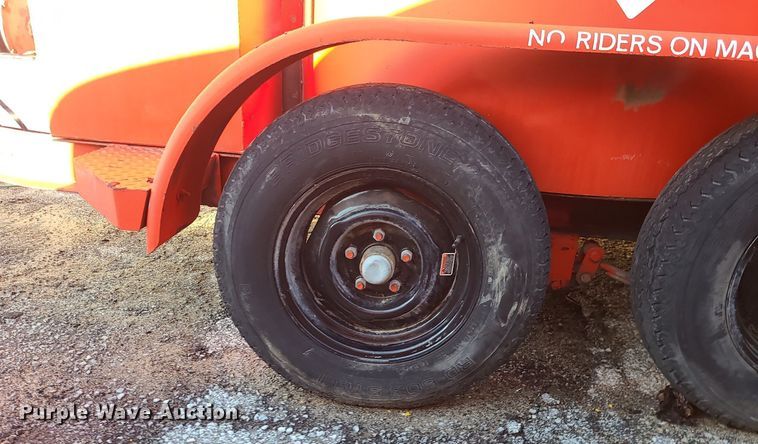 image for item MQ9614 Crafco EZ Pour melter applicator