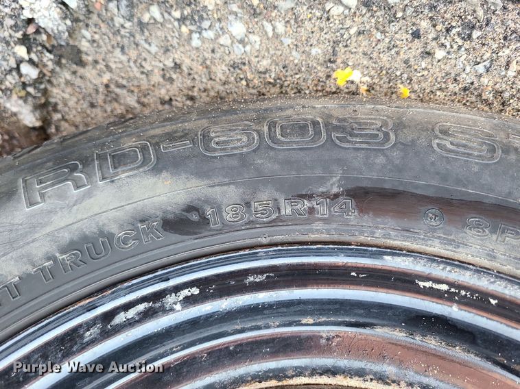 image for item MQ9614 Crafco EZ Pour melter applicator