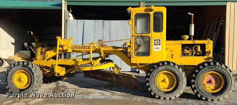 image for item MQ9615 1971 Caterpillar  112F rigid frame motor grader