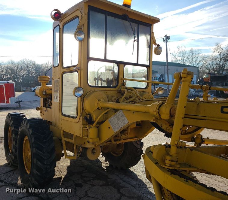 image for item MQ9615 1971 Caterpillar  112F rigid frame motor grader