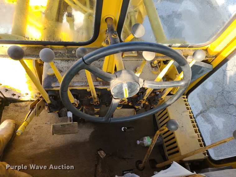 image for item MQ9615 1971 Caterpillar  112F rigid frame motor grader