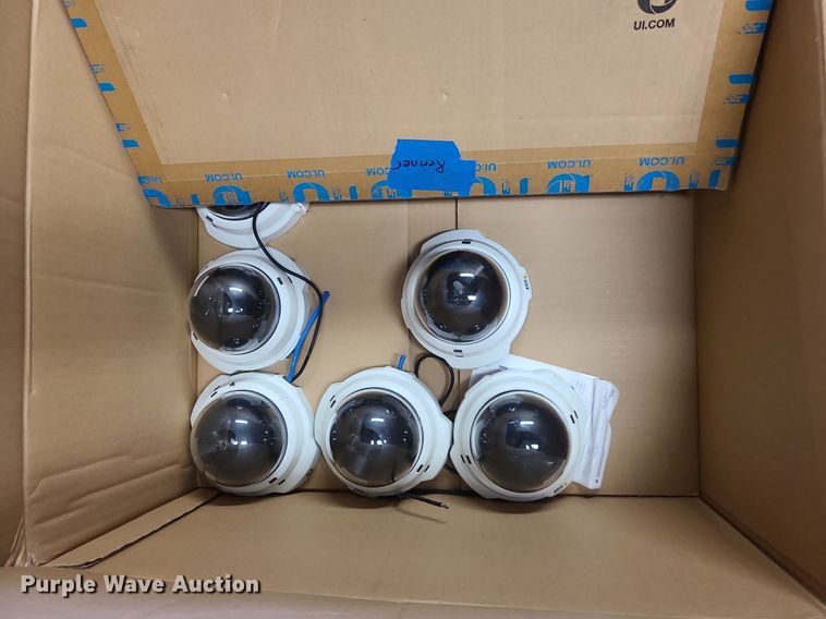 image for item MQ9619 Analog and network cameras