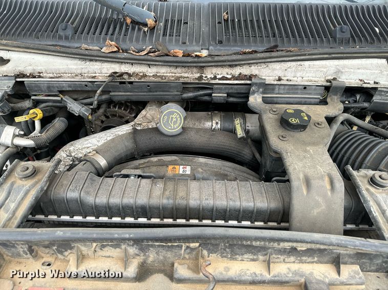 image for item NA9780 2009 Ford E450 Super Duty  shuttle bus