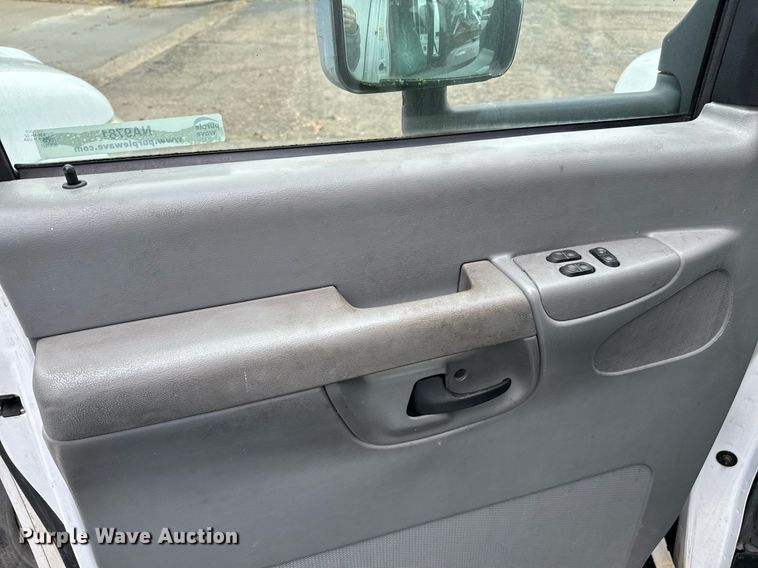 image for item NA9781 2008 Ford E450 Super Duty shuttle bus