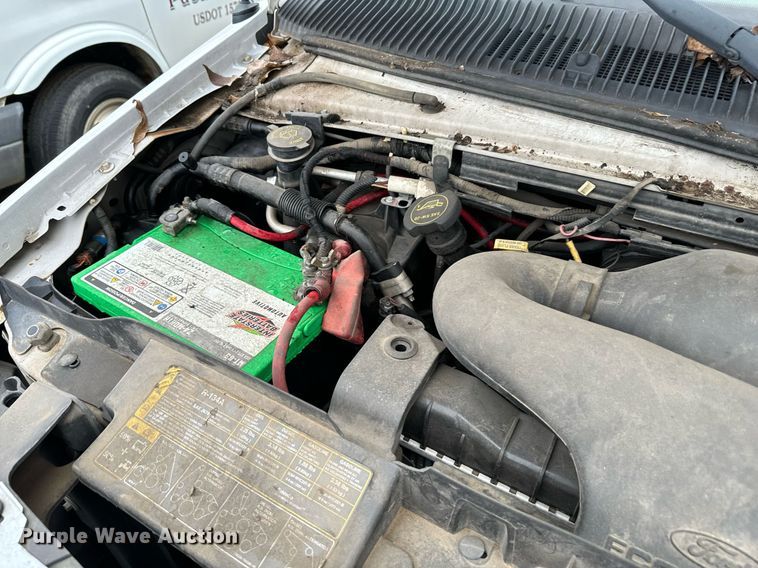 image for item NA9781 2008 Ford E450 Super Duty shuttle bus