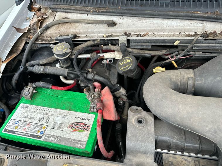 image for item NA9781 2008 Ford E450 Super Duty shuttle bus