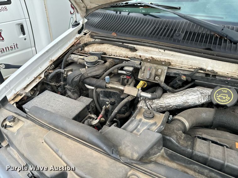 image for item NA9783 2005 Ford E450 Super Duty shuttle bus