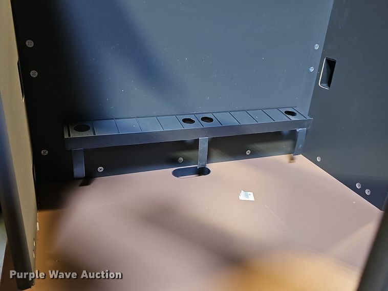 image for item NE9454 (6) desks