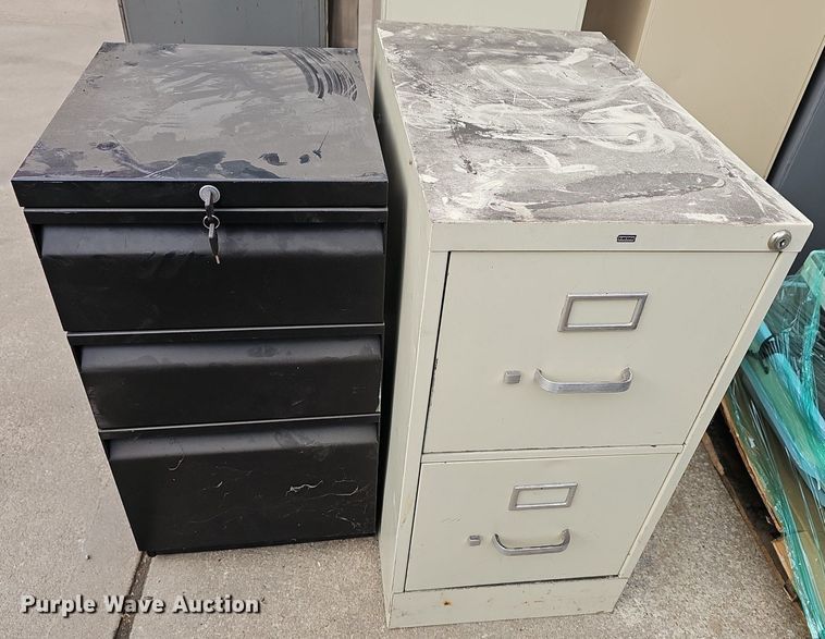 image for item NE9455 (13) filing cabinets