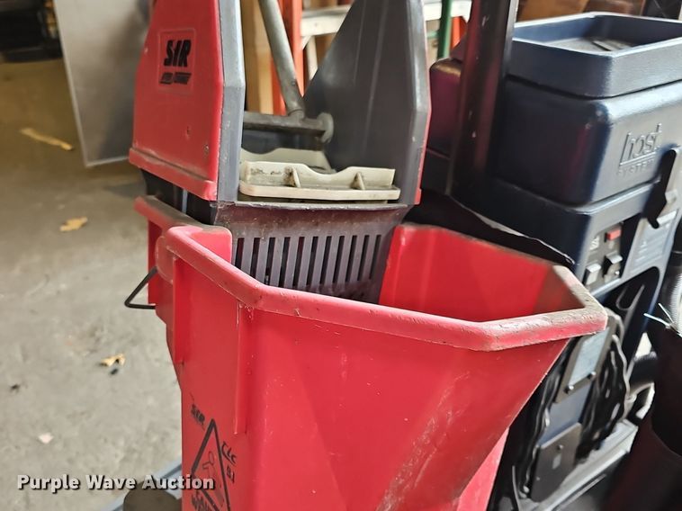 image for item NE9461 Janitorial equipment 