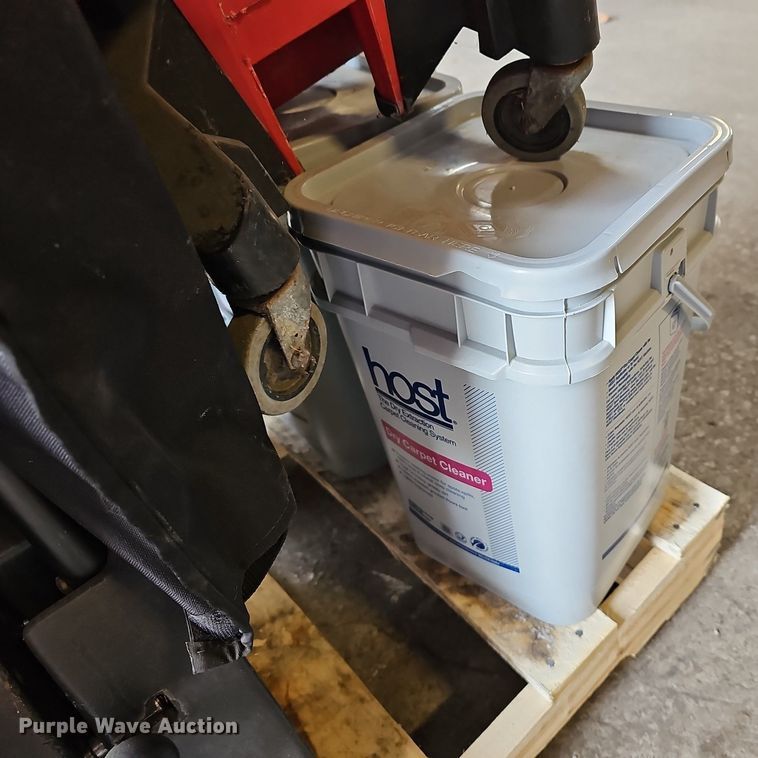 image for item NE9461 Janitorial equipment 