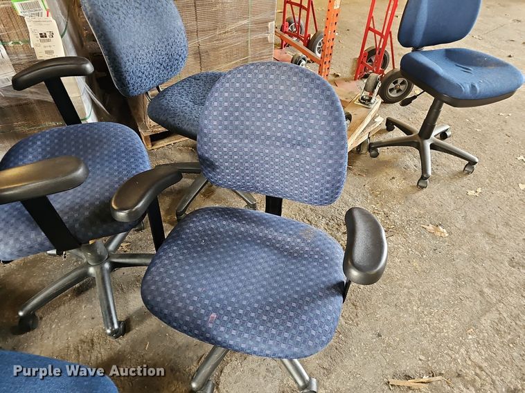 image for item NE9462 (8) chairs