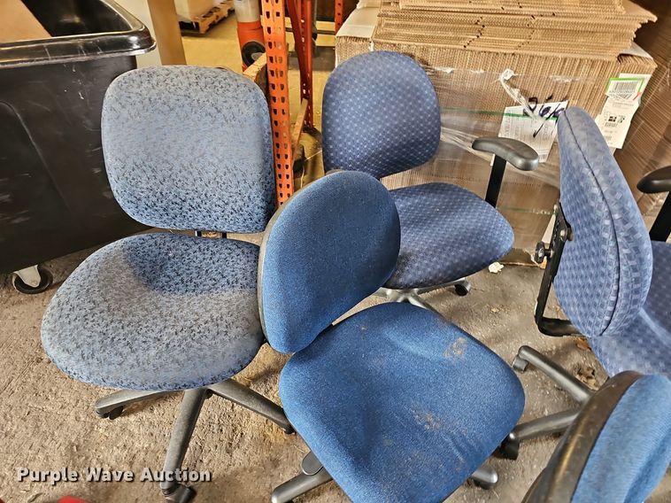 image for item NE9462 (8) chairs