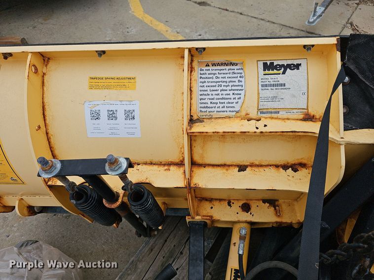 image for item NE9465 Meyer  SV8.5 snow plow