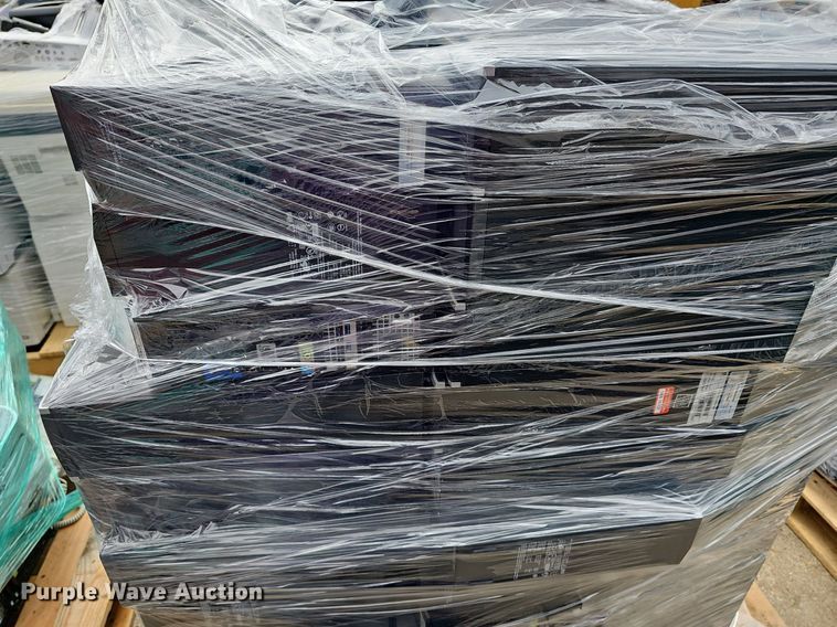 image for item NE9473 Approximately 60 PC towers 