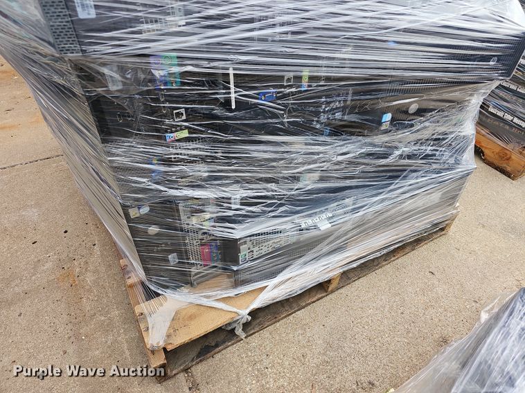 image for item NE9473 Approximately 60 PC towers 