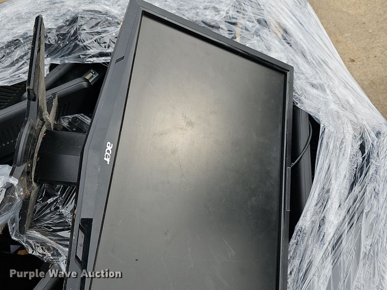 image for item NE9474 Approximately 25 Planar monitors 